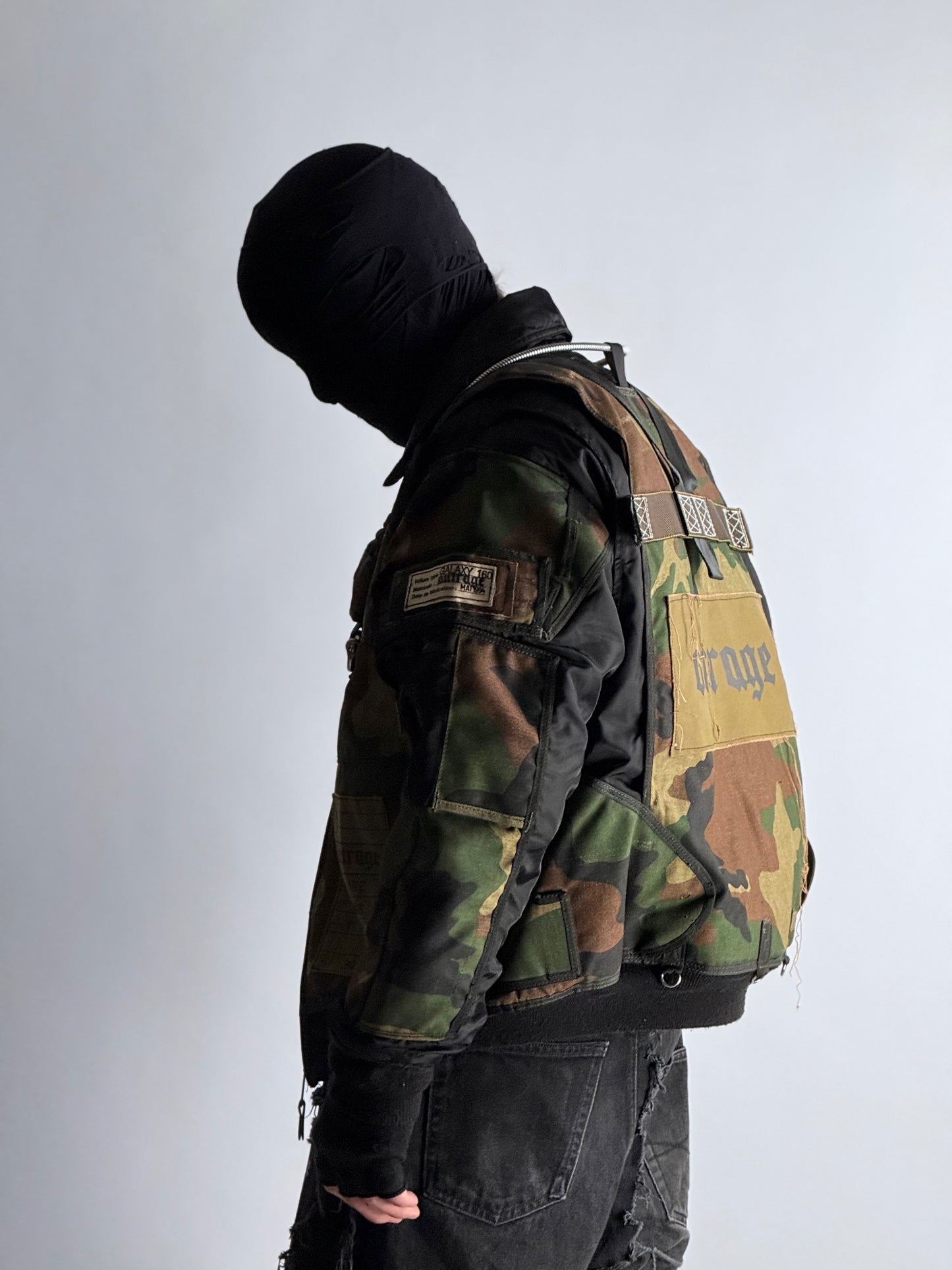 PARACHUTE BOMBER