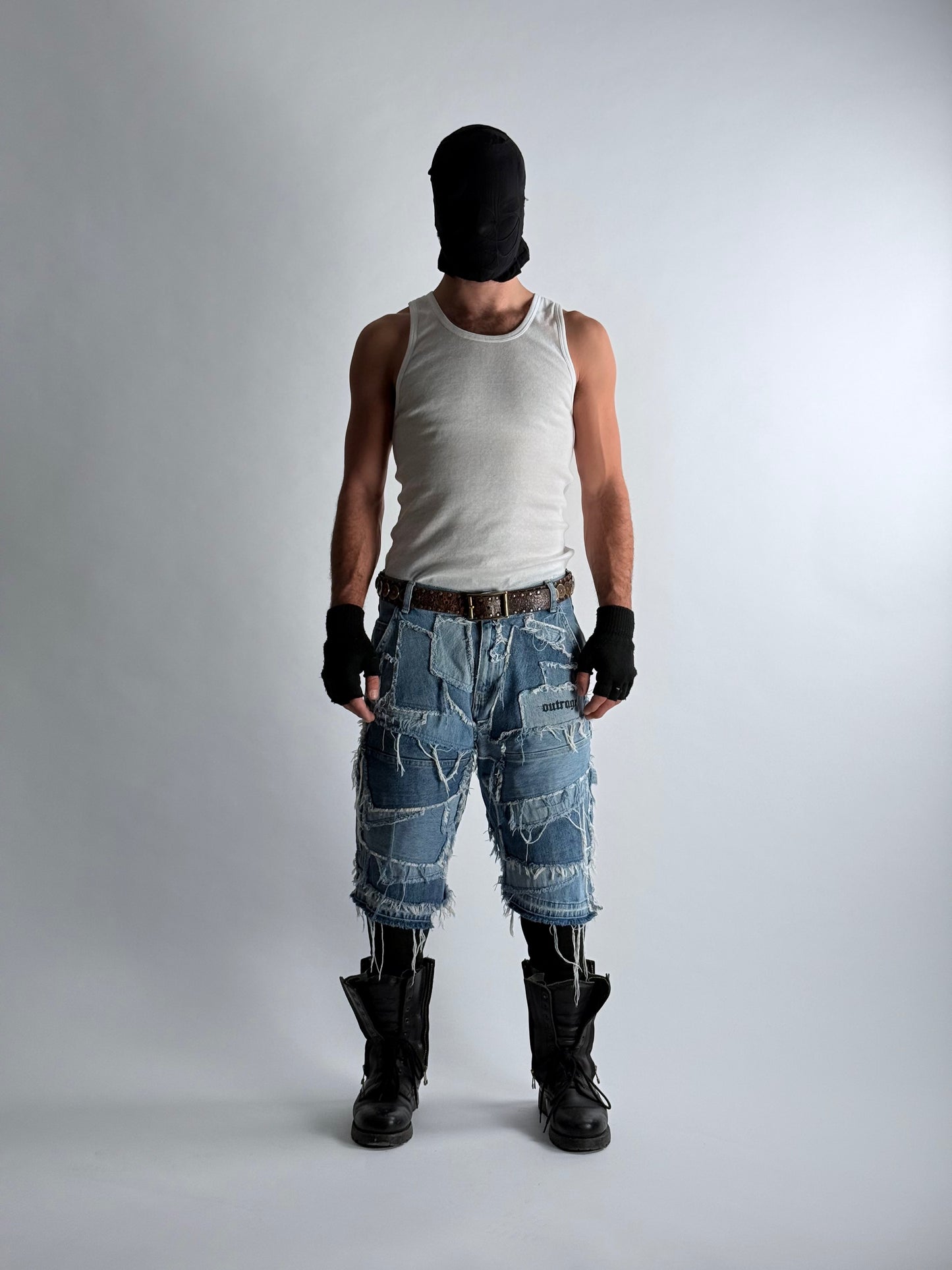 SHARK SHORT
