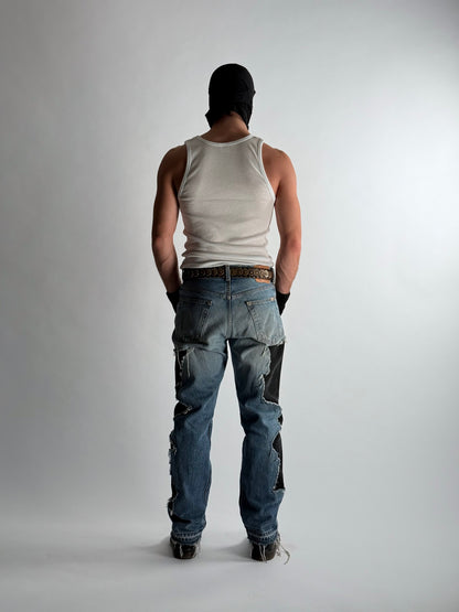 CRACKED DENIM