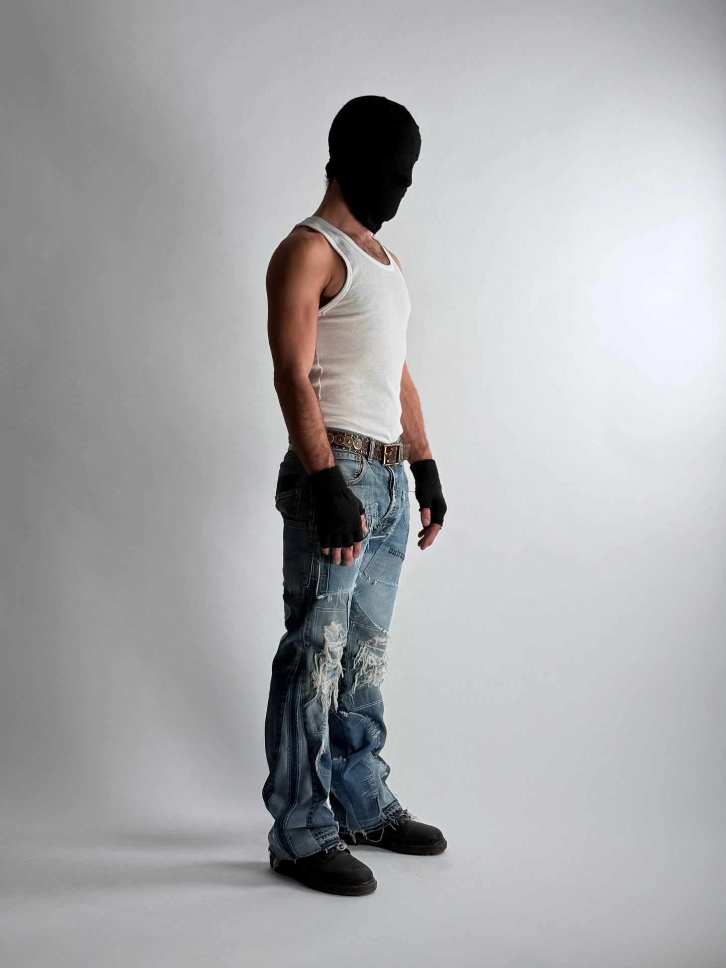 SHARK DENIM