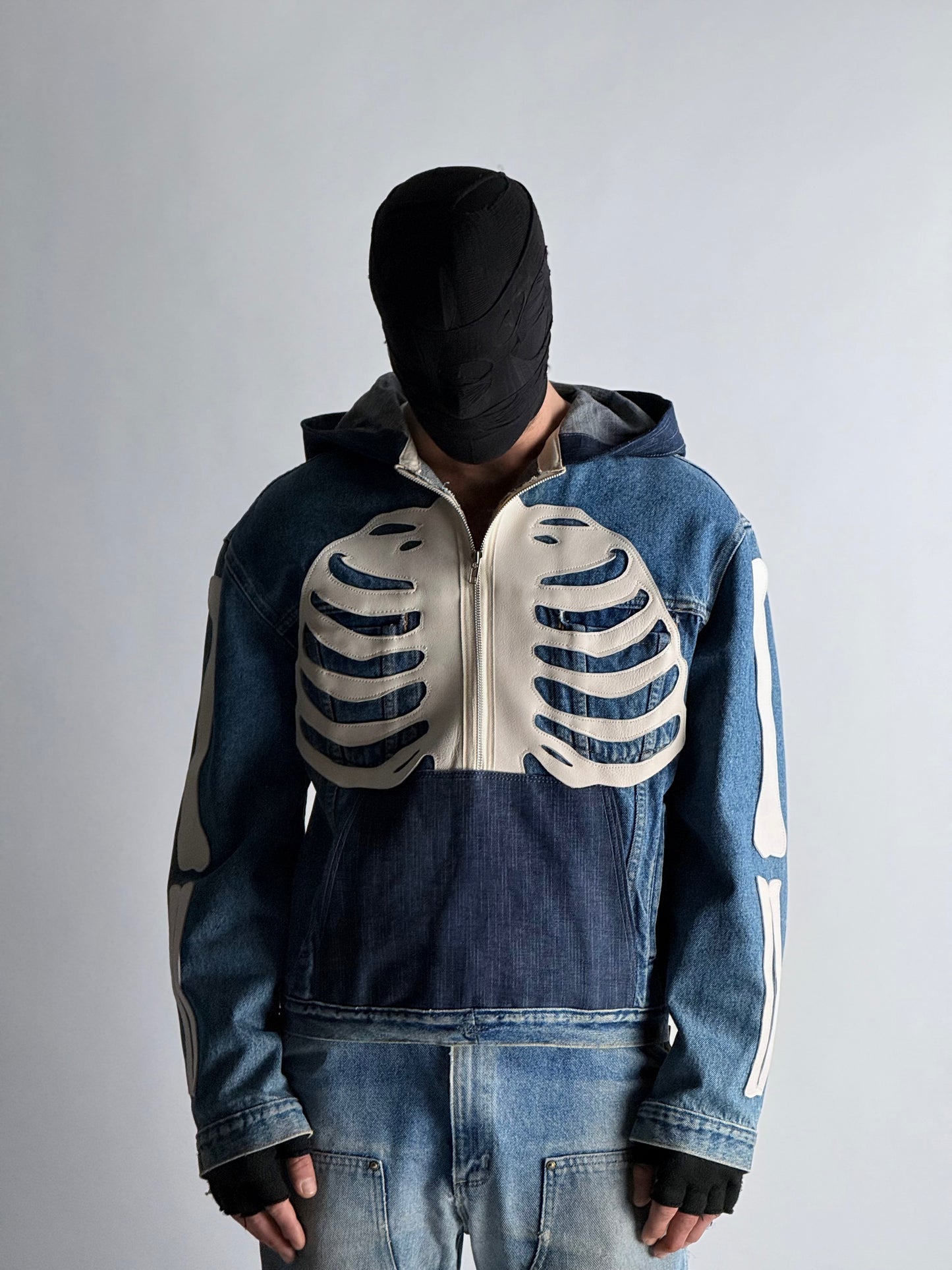 SKELETON TRUCKER