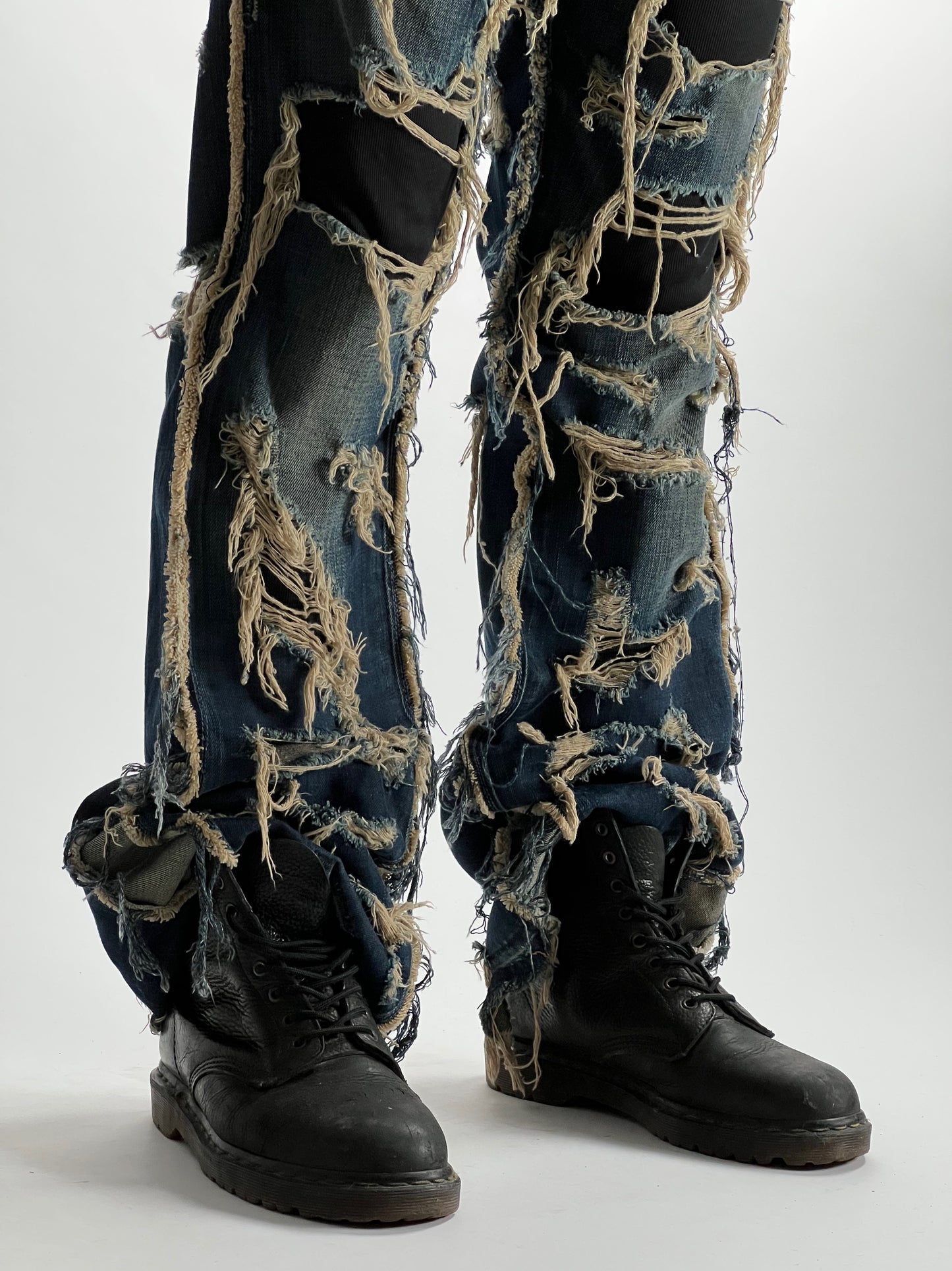 TRASHED DENIM