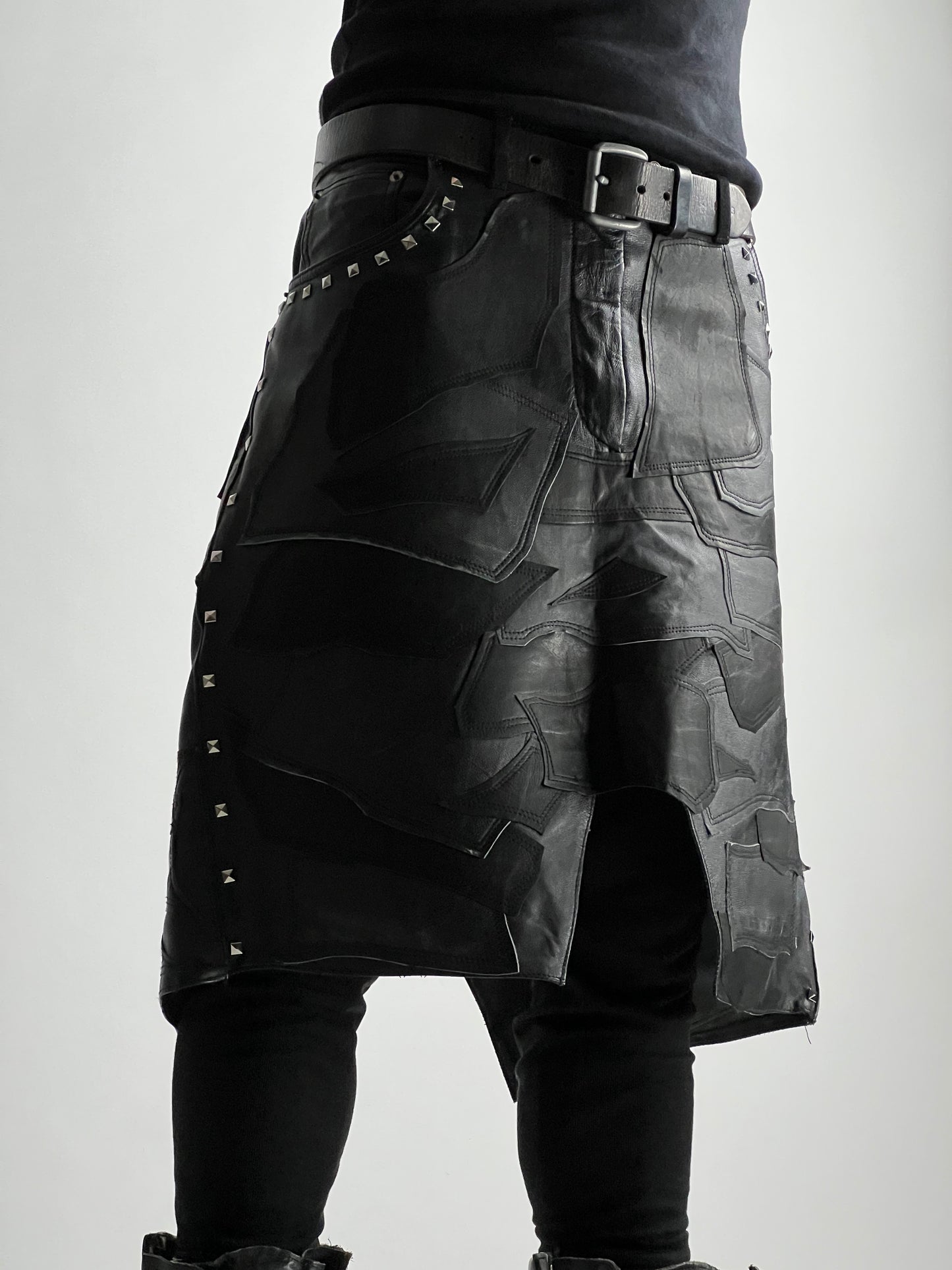 LEATHER SKIRT