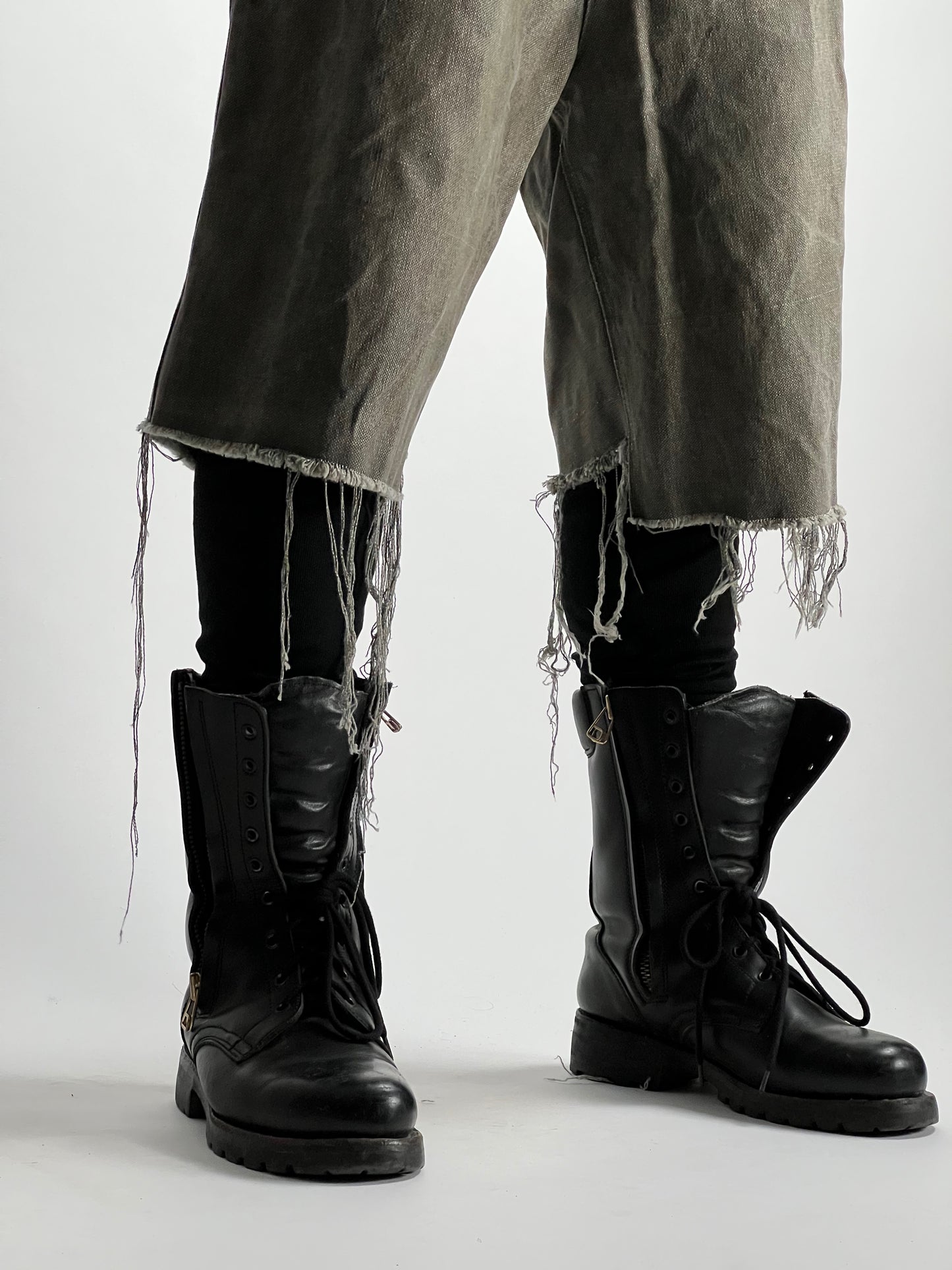 ARMY SHORT