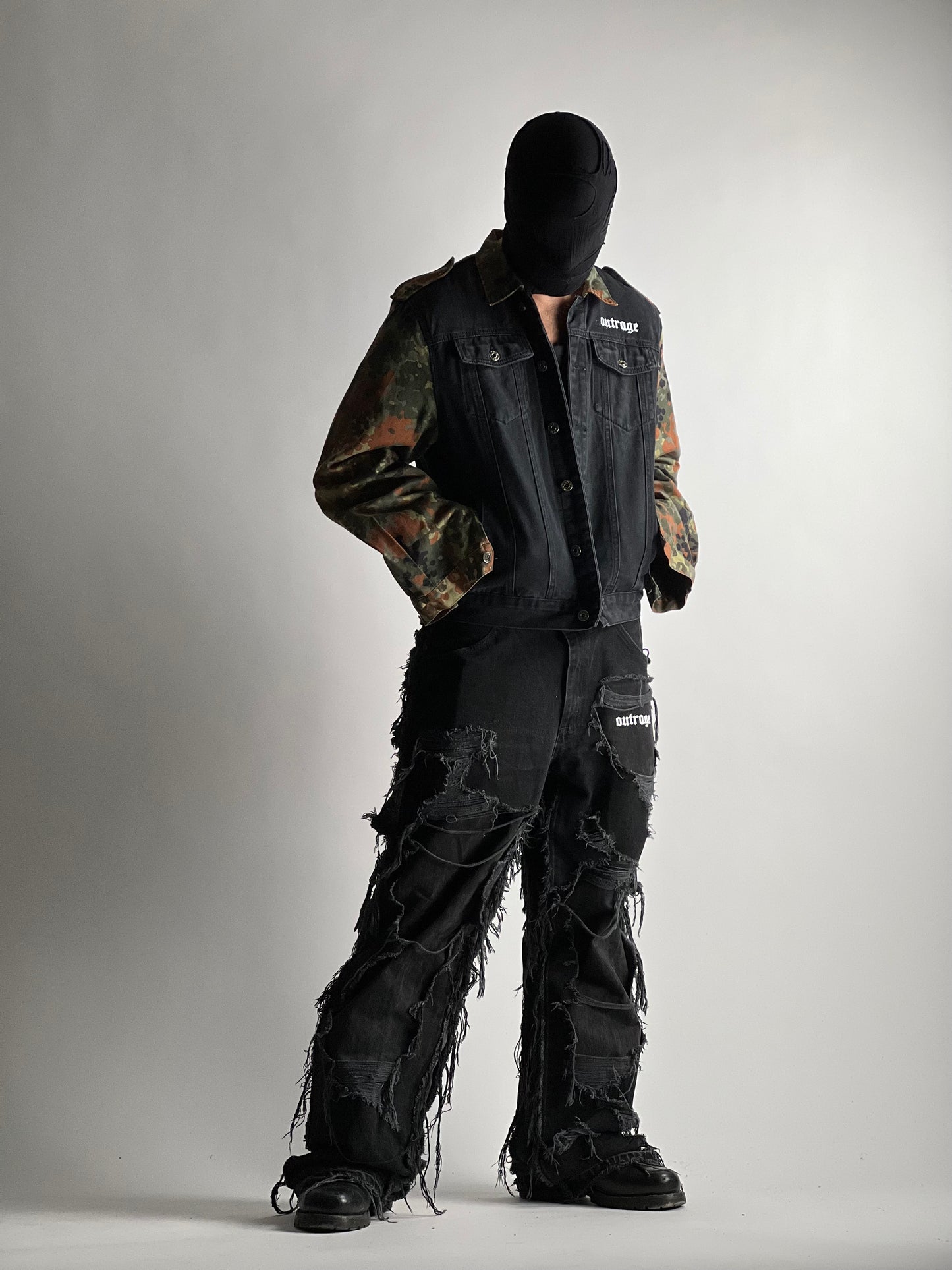HYBRID TRUCKER